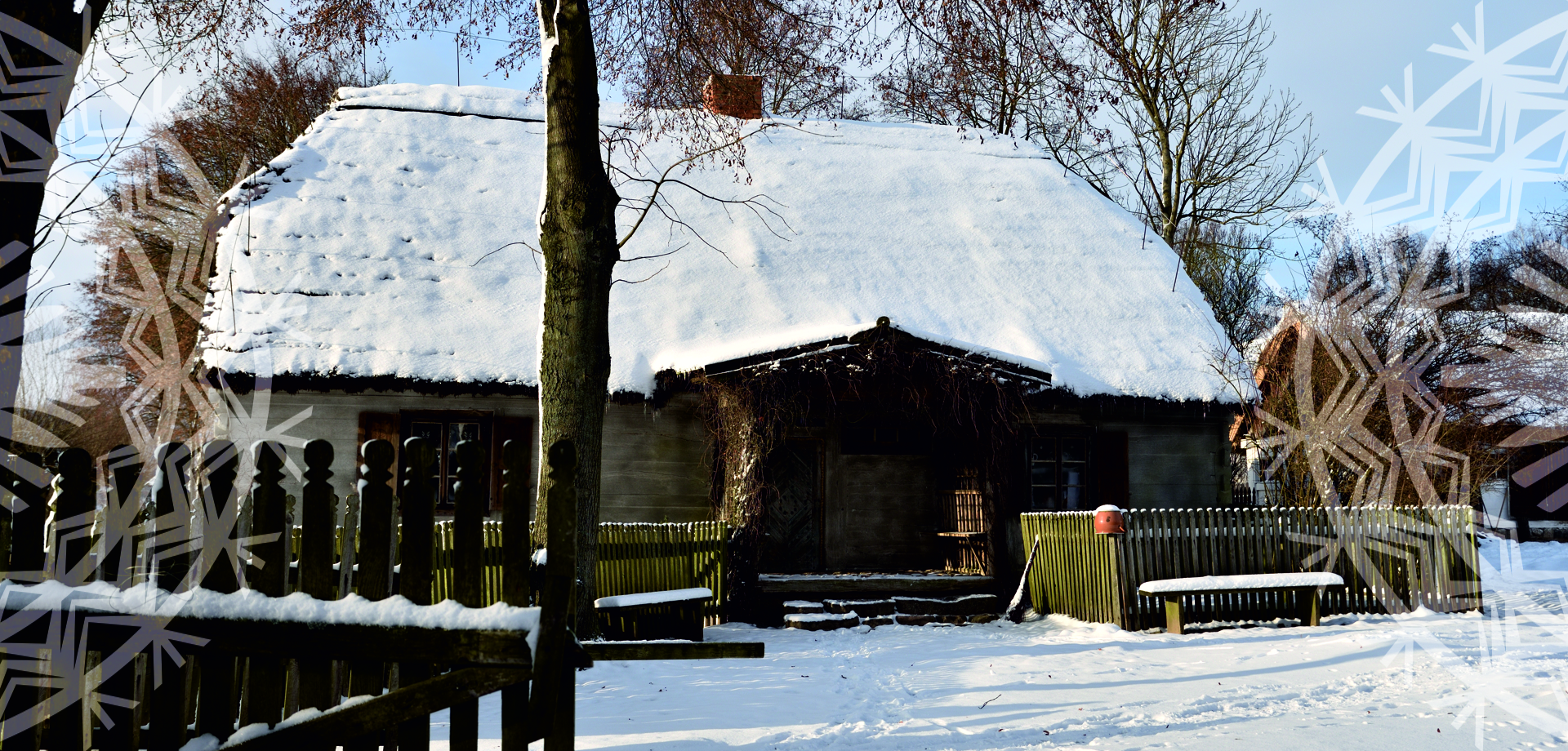 Wiejska chata zimą - skansen w Sierpcu